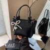 Bolso de Mujer Estilo Coreano Sentido de Alta Gama Bolso de Mano Exquisito 2024 Verano Nuevo plateado Bolso Cruzado Bolso Cesta de Verduras
