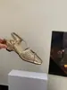 Sandálias Elegantes de Salto Anabela com Bico Fino Estilo Francês para Mulheres, Novo Modelo de Verão 2026, Lindos Sapatos Femininos Rasos que Aumentam a Altura