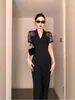 [Em Estoque] Macacão Estilo Dama Cool e Elegante Verão Manga Curta Cintura Alta Renda Patchwork Falso Duas Peças Gola Macacão