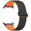 Zhihong é Adequado para Samsung Watch7 Ultra Pulseira de Silicone com Laço Magnético Bicolor Conector de Metal