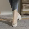 2026 Novo Estilo Bico Quadrado Boca Rasa Couro Macio Sapatos de Salto Baixo para Mulheres, Cor Damasco, Flor de Pérola, Salto Quadrado, Salto Grosso, Uso Dupla Face, Sapatos de Salto Baixo Confortáveis e Modernos