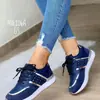 2023 Nuevos Zapatos de Tenis para Mujer de Talla Grande, Estilo Europeo y Americano, Comercio Exterior, Combinación de Colores, Casual, Lentejuelas Doradas, Encaje Hueco, Cordones