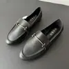 Zapatos Mocasín de Metal con Hebilla de Caballo Estilo Nuevo 2026 para Mujer, Zapatos Planos de Piel Suave, Zapatos Retro para Mujer para el Trabajo, Venta al por Mayor para Exportación