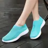 Explosions sapatos femininos 2024 verão novo moda meias esportivas sapatos casuais respirável malha fly tecido sapatos tamanho grande 4243