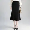 Falda de sirena moderna y elegante para mujer, nuevo modelo otoño e invierno 2026, de longitud media, cintura alta, adelgazante, ajustada al cuerpo, elegante para ir al trabajo