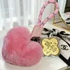 Regalo de San Valentín: llavero de corazón de peluche, rosa de sueño estrellado, correa para teléfono, colgante para bolso, regalo promocional