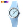 Reloj de cuarzo creativo de silicona para mujer, moda, belleza, impermeable, tendencia, nuevo reloj de cuarzo al por mayor