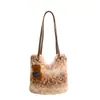 Bolso de Felpa para Mujer 2026 Nuevo Otoño Invierno Moda Esponjoso Gran Capacidad para Viajes Diarios Bolso de Hombro Único Bolso Peludo