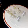 Pendientes Largos de Borla con Forma de Gota de Agua y Pétalos, Pendientes de Gancho de Oreja de Lujo Ligero de Gama Alta, Pendientes de Moda Versátiles para el Temperamento de la Mujer, Pendientes para Mujer al por Mayor