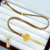Pingente de Lótus Dourado com Dupla Corrente e Sino de Lótus de Cobre Esculpido Oco, Corrente de Clavícula Versátil Exquisita e Luxuosa para Venda por Atacado