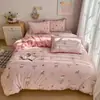 Juego de cuatro piezas de terciopelo de leche estampado, juego de colcha engrosada y cálida, venta al por mayor del fabricante, personalización transfronteriza, envío directo de una pieza