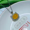 Collar de Calcedonia de Hielo al por Mayor con Colgante de Gato Versátil Collar de Lujo Ligero para Mujeres Gato de la Suerte Versátil de Alta Gama