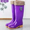 Botas de lluvia de caña alta para mujer con suelas de piel de vaca, forro interior de felpa de invierno, cálidas, antideslizantes, zapatos de goma impermeables, botas de lluvia de caña media para primavera y otoño