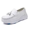 Zapatos de enfermera para mujer en stock con suelas blandas, no fatigantes, antideslizantes, transpirables, resistentes a olores, zapatos de trabajo de suela gruesa, venta al por mayor y dropshipping transfronterizo