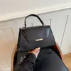 Bolso de mano pequeño cuadrado de color degradado para mujer, bolso de hombro versátil vintage con patrón de cocodrilo de alta gama, bolso cruzado simple y elegante