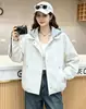 Estilo Novo Primavera 2026 Jaqueta Casual Falsa de Duas Peças Versátil Emagrecedora Versão Coreana Curta Moda Patchwork Top Tendência Roupas Femininas
