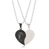Collar ligero de acero de titanio de lujo para mujer, collar de suéter con forma de corazón que combina con todo, colgante de pareja de hip-hop para hombre, cadena de suéter de moda para mujer, otoño e invierno.