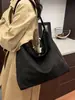 Bolsa de Ombro Transfronteiriça Estilo Relaxado Grande Capacidade Textura Fosca Feminina Outono e Inverno Nova Tendência Bolsa Tote Retro para o Dia a Dia