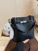 Bolsas Retrô de Nicho da Moda para Mulheres Inverno 2025 Nova Bolsa Transversal Casual Estilosa Bolsa de Mão de Alto Valor Bolsa Saco
