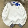 Sudadera Versátil con Cuello Polo Estilo Universitario Reductora de Edad para Mujer Otoño e Invierno 2025 Nuevo Holgado Casual Estilo Coreano Top de Nicho