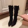 Botas de Equitação Femininas Sazonais Primeiro Encontro 2026 Novas Outono Retro Bico Fino Emagrecimento Aumento de Altura Botas Acima do Joelho