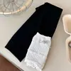 Leggings de rayas verticales cepilladas para niños estilo coreano con inserciones de encaje Pantalones cortos para niñas Pantalones exteriores para bebés y niños pequeños calcetines