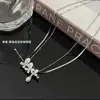 Collar de Perlas y Flores con Gradiente Estilo Hada de Doble Capa, Cadena para Clavícula con Diseño de Nicho de Lujo Ligero, Accesorio Suave para el Día a Día