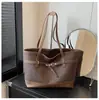 Bolsa Tote de Couro Bicolor Minimalista para Mulheres 2026, Bolsa de Ombro de Grande Capacidade para o Dia a Dia, Bolsa de Mão de Luxo Leve com Decoração de Cinto