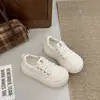Zapatos casuales de plataforma alta para mujer, nuevos tenis populares de otoño-verano 2026 para estudiantes, zapatos de skate versátiles