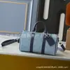 Tendencia de Moda Transfronteriza Europea y Americana Bolsa de Viaje Bolso Versátil Bolso de Hombro Cuero Genuino Bolso Tipo Cojín Boston Guangzhou