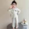 Pijama de Primavera para Niñas Modal Estampado de Gatos Ropa de Casa Primavera y Otoño Ropa de Aire Acondicionado Primavera y Verano para Niñas Conjunto de Primavera para Niñas