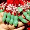 Colgante Duozi Duofu Cacahuete Verde Cuerda Roja Nuevo Cacahuete Buen Cacahuete Jade Lugar Escénico Femenino Adornos de Drenaje en Vivo