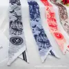 Fábrica de bufandas de seda venta al por mayor bufanda de seda pequeña atada a la bolsa bufanda de seda larga bufanda de seda delgada y estrecha cinta para el cabello caja de regalo para mano regalo