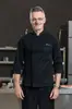 Zheyi ofrece uniformes de chef de alta gama con mangas de tres cuartos y cierres de botones diagonales, adecuados para trabajos de catering y hotelería.. También ofrecemos opciones de venta al por mayor para bordado personalizado de logotipos