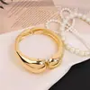 Pulsera de gota de agua popular transfronteriza, nicho de moda, pulsera geométrica brillante de lujo, joyería, pulsera de aleación de alta gama para mujeres