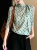 Camisa Verde de Lunares Estilo Maduro Ligero para Mujer, Nuevo Modelo Primavera 2026, Top de Alta Gama Único y Hermoso con Lazo y Cinta