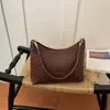 Bolso de hombro cruzado de gran capacidad, tejido texturizado, moda simple de alto valor, versátil, venta caliente principios de otoño 2026