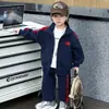 Traje de Primavera y Otoño para Niños Conjunto de Dos Piezas Infantil Estilo Coreano Moda Bebé Atractivo Ropa Casual Traje Deportivo de Primavera para Niños Moderno