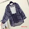 Camisa Xadrez de Chiffon Feminina Verão 2026 Novo Estilo Coreano Solta de Comprimento Médio Proteção Solar Cardigã Top Peça de Roupa Externa Fina