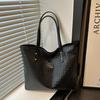 Bolsa Tote Feminina de Moda Tecida Dupla Face Retrô Grande Capacidade 2025 Nova Casual Cor Pura Ombro Único Axila Mão