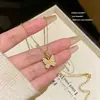Nueva cadena de clavícula de lujo estilo coreano, collar versátil de acero de titanio de moda para mujer, colgante simple clásico de circón, accesorio versátil