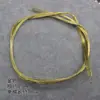 Um adorno de cabeça de noiva DIY material de contas torcidas cor revestida fio grosso e fino com retenção de cor acessórios de contas de fio dourado