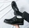 Sapatos Oxford da Amazon para homens, sapatos casuais de couro estilo britânico com sola grossa para aumentar a altura, mocassins de negócios sem cadarço