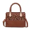 Bolso pequeño de diseño único para mujer, estampado de leopardo, nuevo modelo 2026, bolso de hombro de moda japonesa y coreana, bolso de mano tejido, bolso pequeño cuadrado cruzado