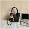 Bolso Cesta Casual Simple con Patrón de Lichi Retro, Bolso de Mano Versátil para el Día a Día, Bolso Cruzado Elegante para Oficinistas