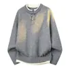 Suéter henley falso de dos piezas con cuello redondo, tejido casual para hombre, jersey holgado estilo coreano para hombre, nuevo transfronterizo 2026
