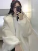 Jaqueta de Inverno 2025 Estilo Coreano Quente para o Dia a Dia Casual com Capuz de Lã Sintética para Mulheres Coreanas