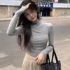 Camiseta de manga larga con cuello semialto y lijado para otoño e invierno, camiseta de mujer entallada, sexy, con dobladillo curvo irregular