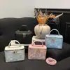 Bolsa de Mão Nova Estilo 2026 Transfronteiriça, Bolsa Caixa para Mulheres, Bolsa Quadrada Pequena Vintage com Corrente, Bolsa de Ombro Versátil Moda Crossbody