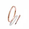[02] Comercio exterior al por mayor joyería versión estrecha uña completa taladro completo destornillador estrella pulsera de acero de titanio amantes